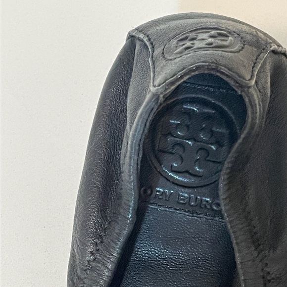 Tory Burch Black Leather Crystal Embellished Bow Eddie Ballet Flat - Picture 3 of 7